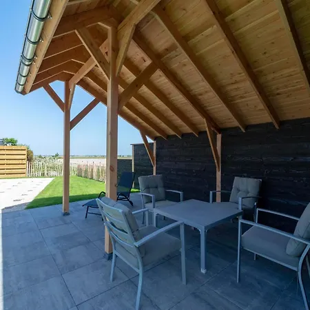 Vakantiehuis In By *