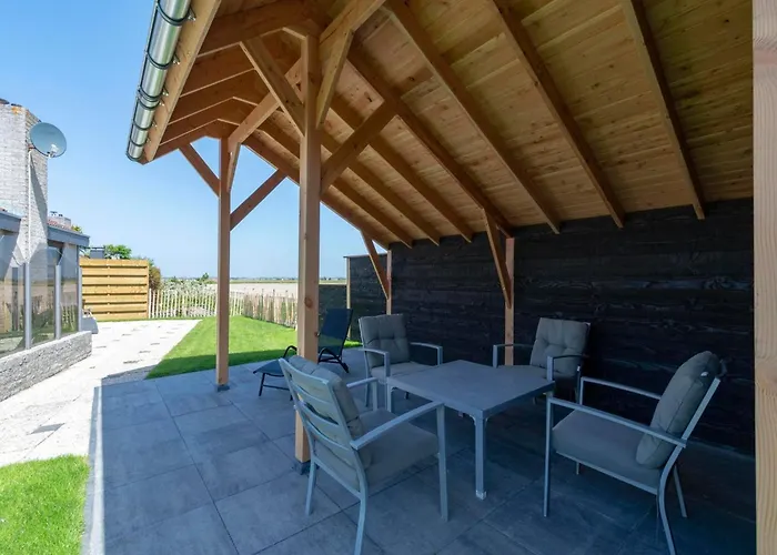 Vakantiehuis In By *